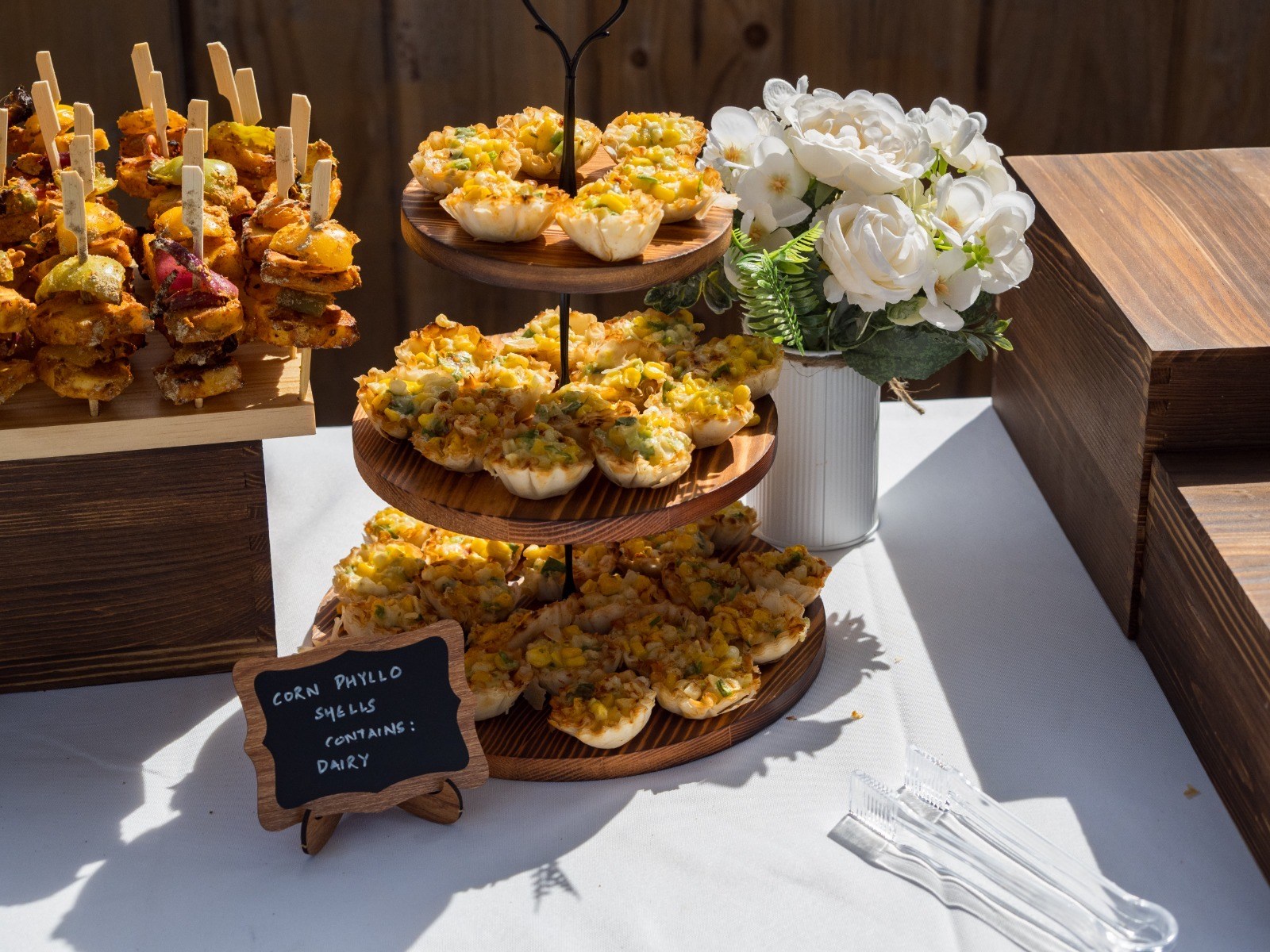 Corn-cheese phyllo cups